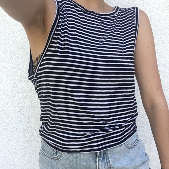 Stretchy soft striped muscle tank - Picture 5 of 5